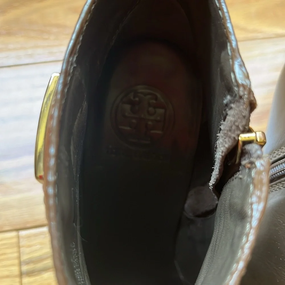 Tory Burch Brown Leather Gold Logo Ankle Boots Sz 7.5